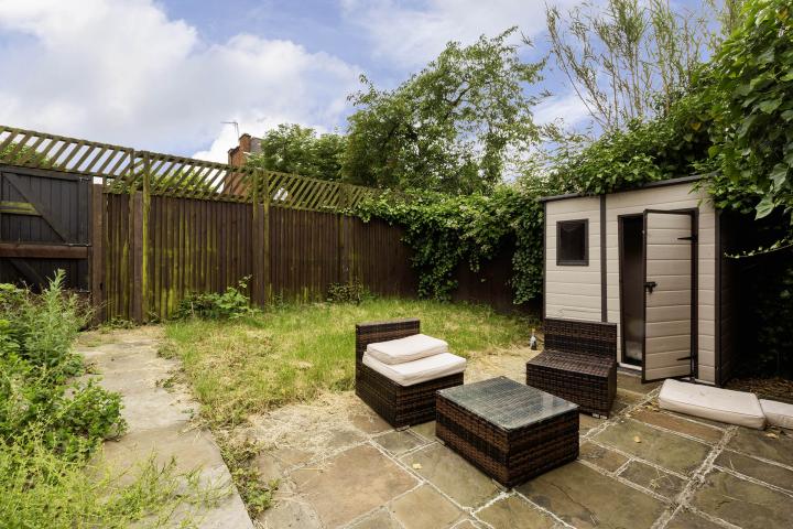 Modern Apartment Christchurch Avenue, Kilburn